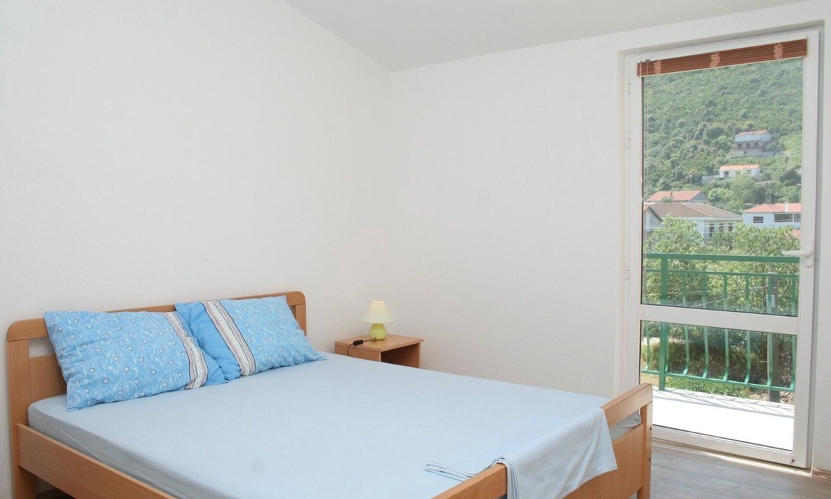 Trpanj Apartment | One bedroom apartment with balcony Trpanj, Pelješac (A-4510-a)