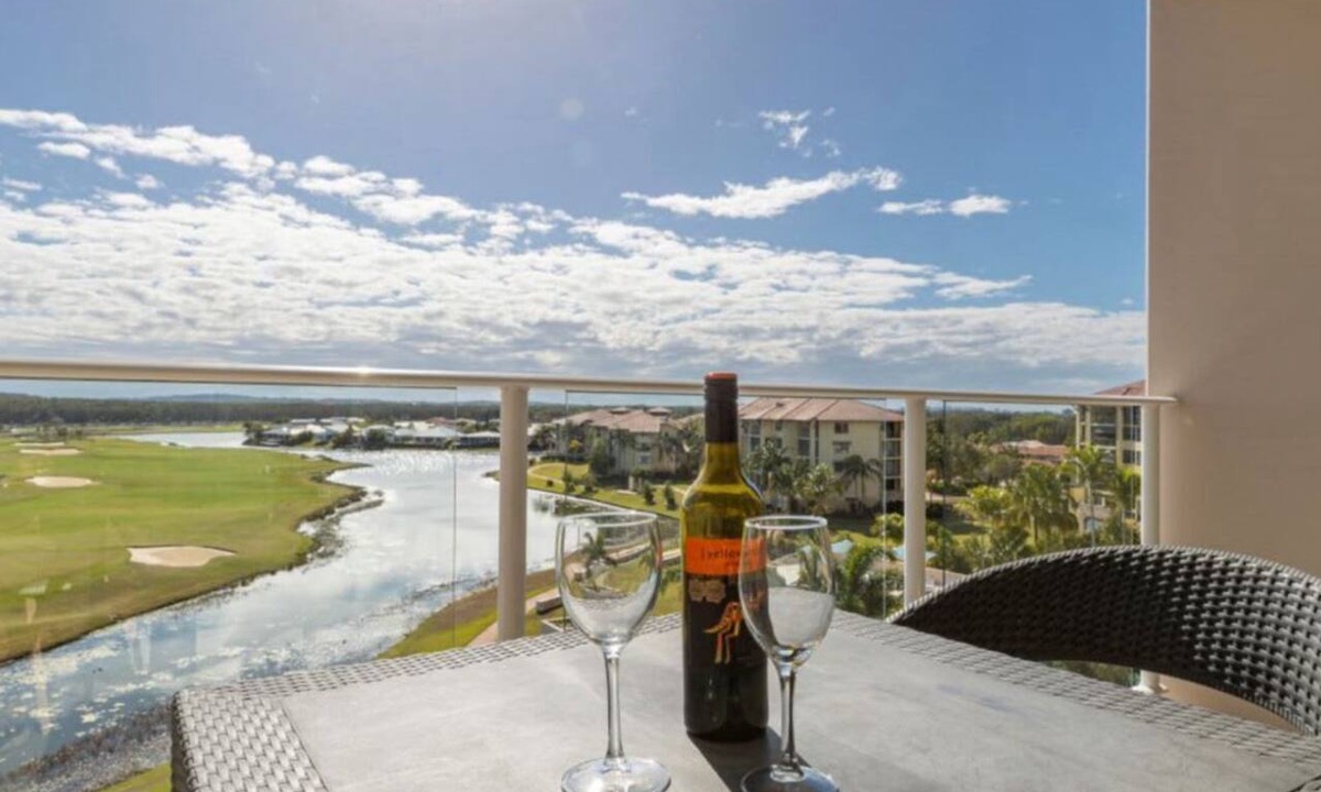 Pelican Waters Apartment | Pelican Waters with Scenic Views