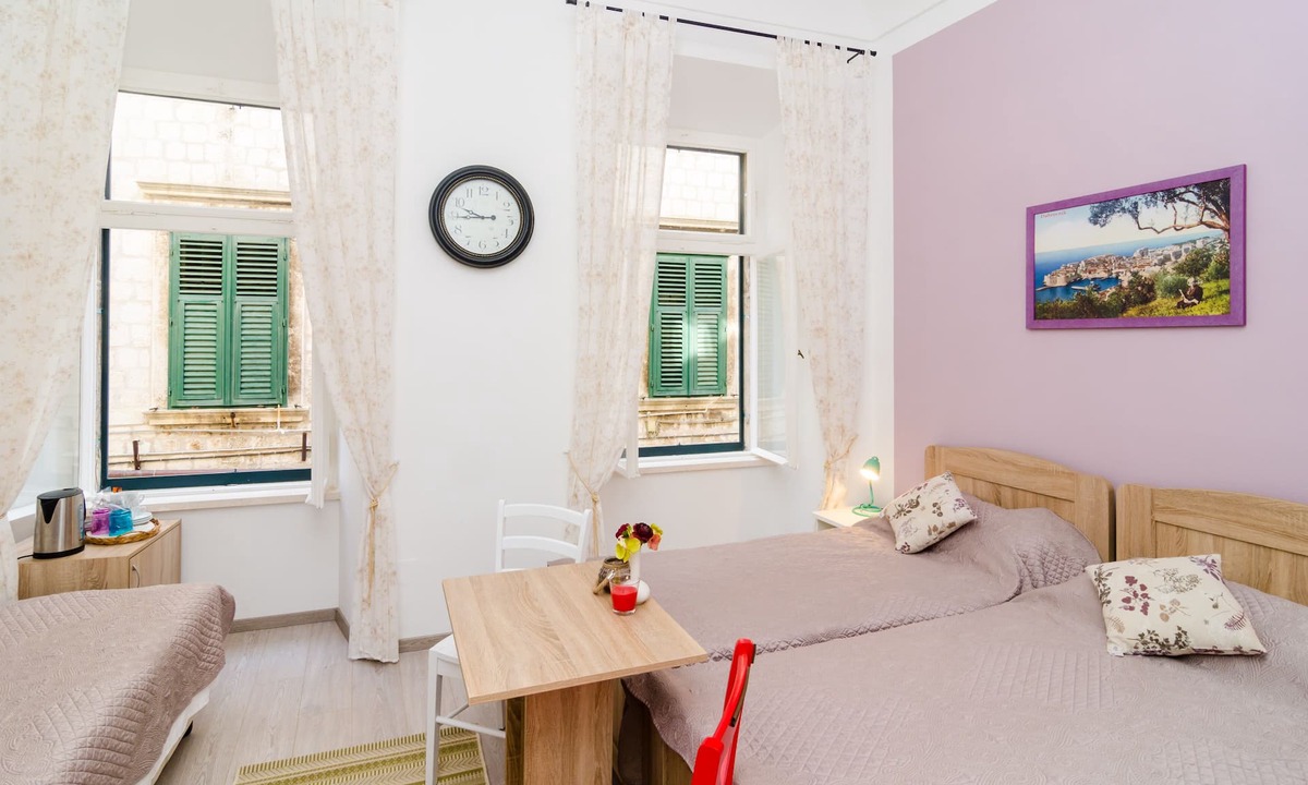 Dubrovnik Old Town House | Rooms Tezoro- Triple Room with City View (S3) - B3