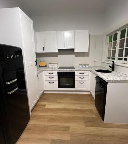 Ingham Apartment | Sans Souci Apartments