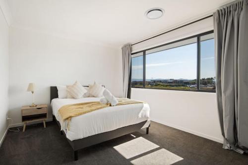Gold Coast House | Serena by the Water - Family Retreat in Hope Island