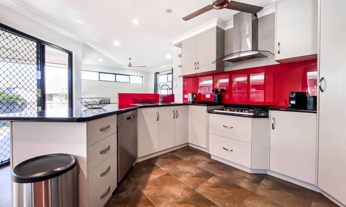 Rural View House | 💎Serenity - Pet friendly 4brm, 2bth, airconditioned throuought💎