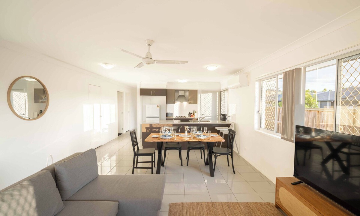 Yarrabilba House | Soothing 4-bedroom house with AC in Yarrabilba