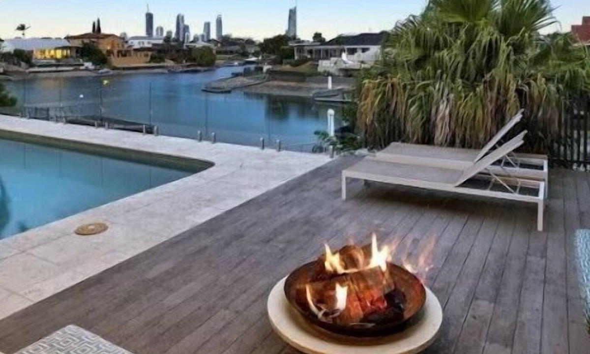 Sorrento House | Sorrento Waterfront 4Bd, Pool Pet friendly
