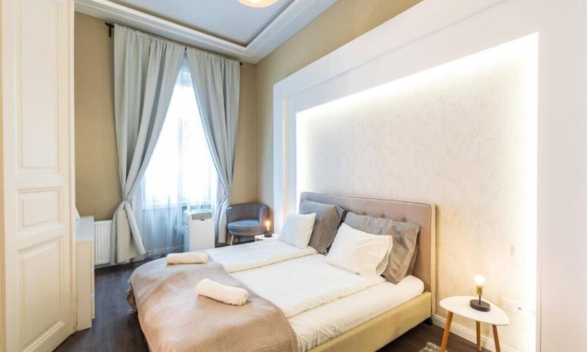 Terezvaros Apartment | Spacious Luxury apartment at the heart of Budapest