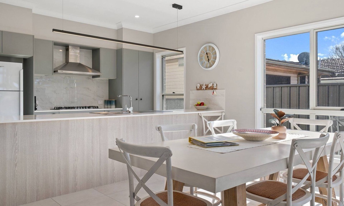 Umina Beach House | Stay 3 nights, pay 2 this Winter*