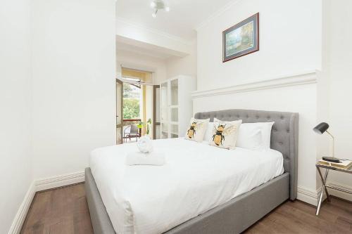 Millers Point Apartment | STUNNING SYDNEY HOME 11
