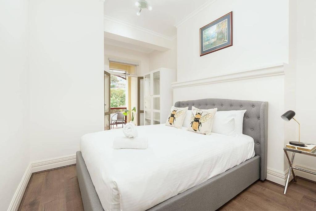 Millers Point Apartment | STUNNING SYDNEY HOME 7
