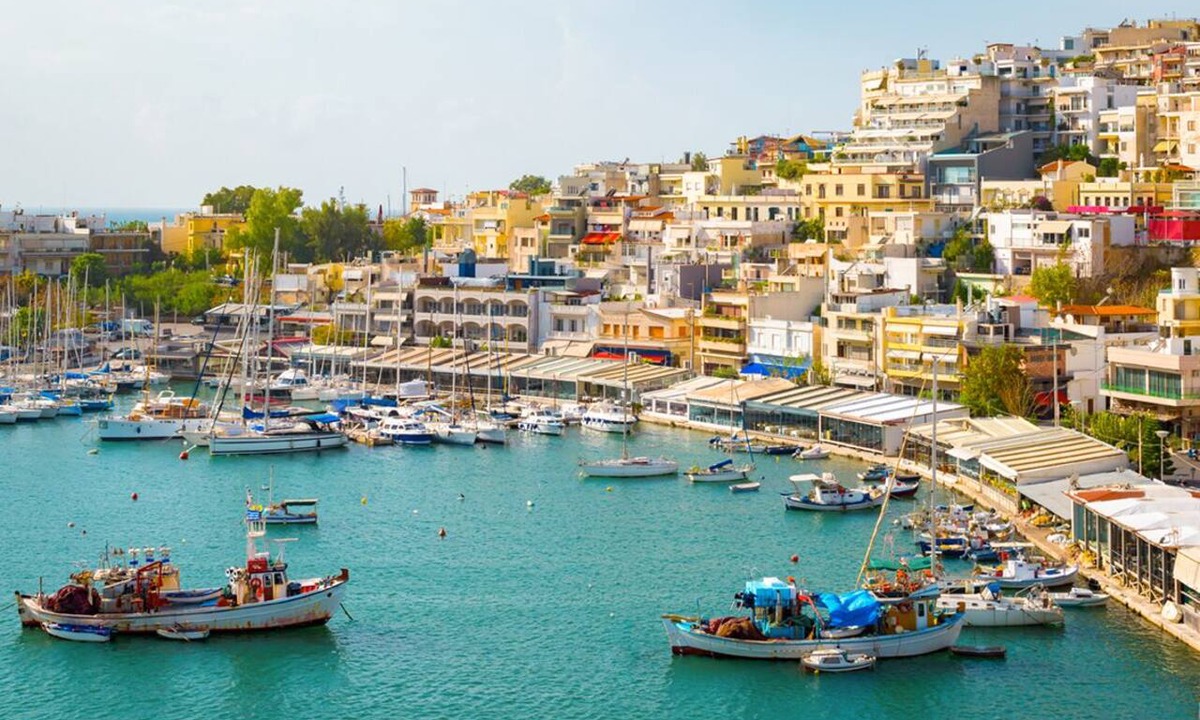 Mikrolimano Boat Rental | Sun-Kissed Sailing Adventure in Islas Sarónicas
