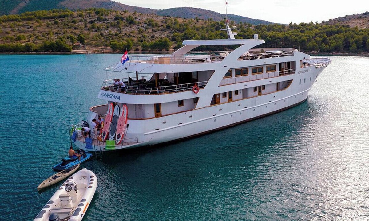 Split Boat Rental | Sun-Kissed Sailing Adventure in Split, Croatia