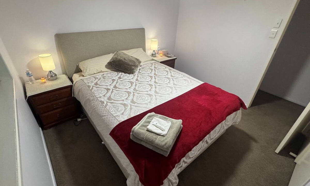 Brighton House | t Quiet cozy room by the beach R2