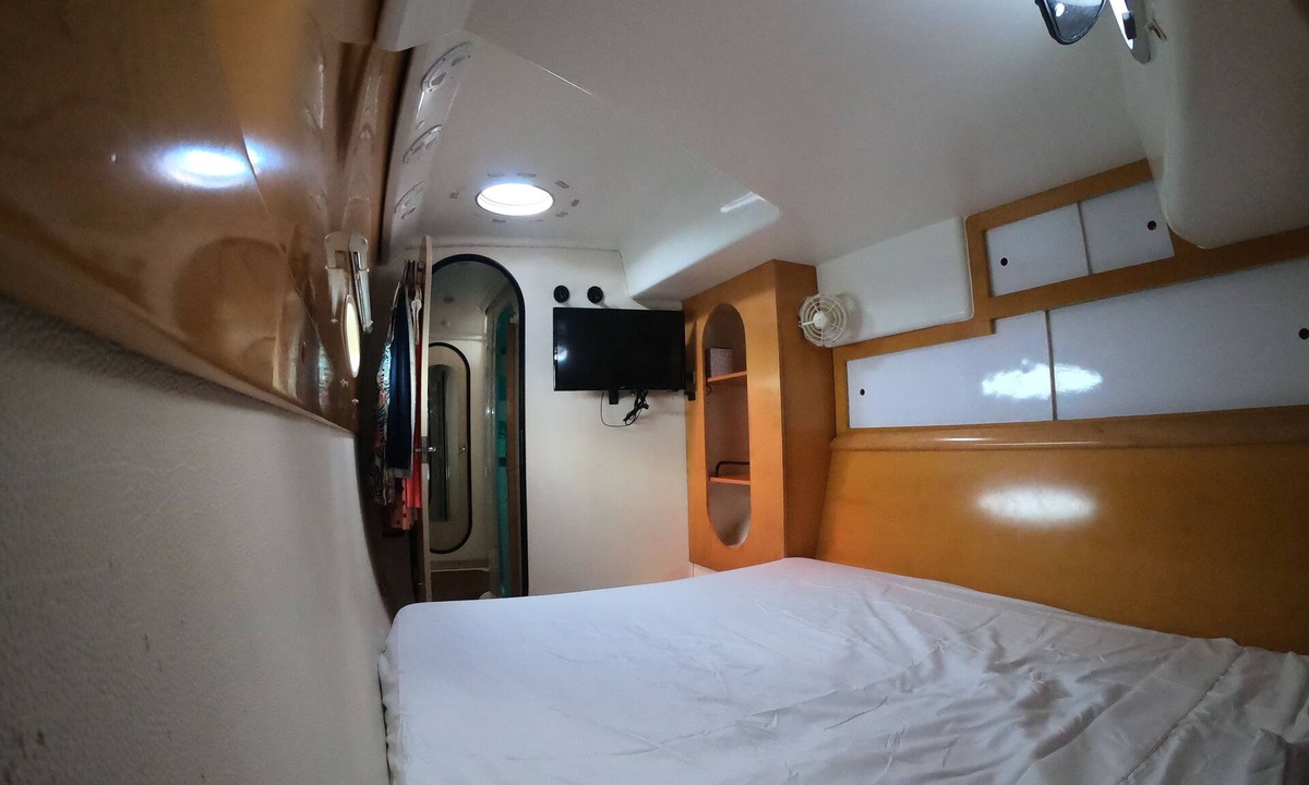 Tahiti Boat Rental | Tahiti Charter - Catamaran Trip Agency