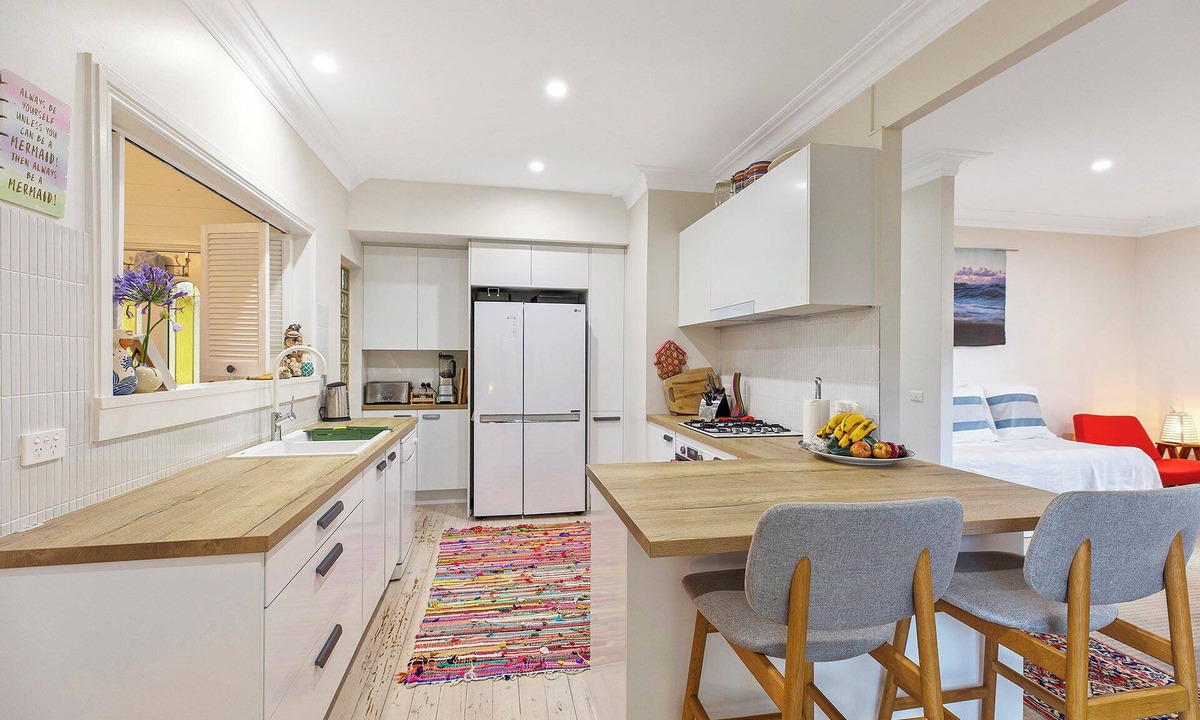 Noraville Apartment | The Elizabeth Beach Retreat | Entire Home in Noraville