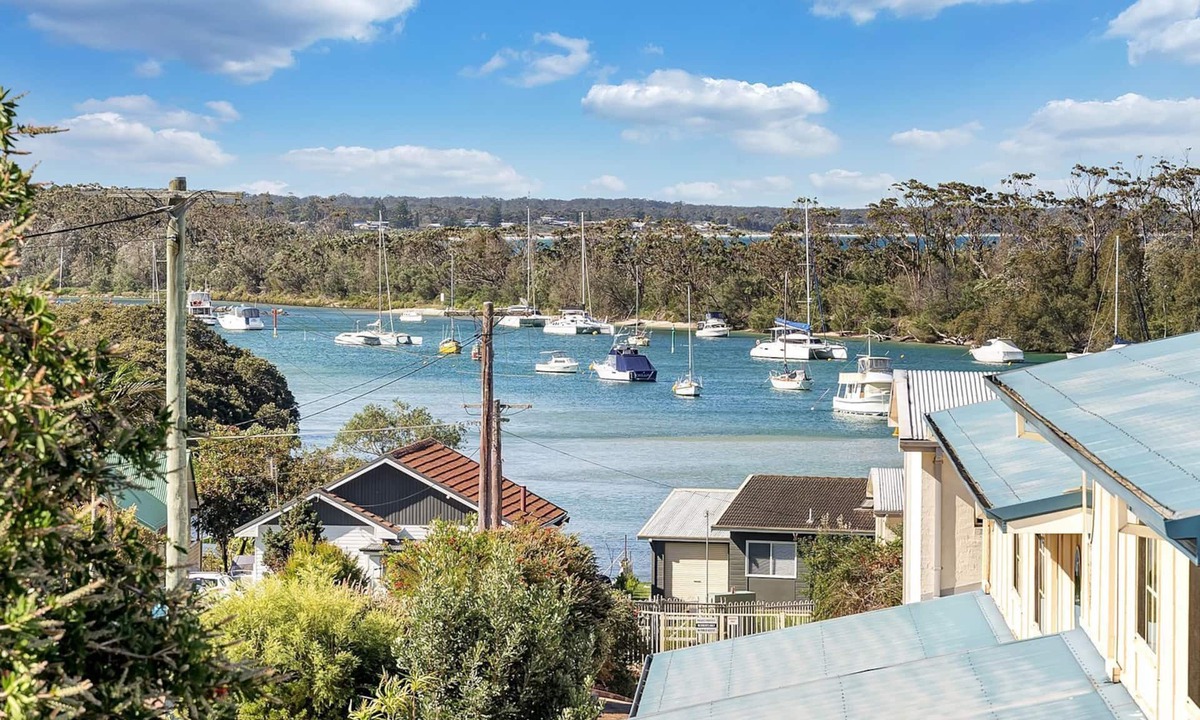 Huskisson House | The Porthole of Huskisson by Experience Jervis Bay