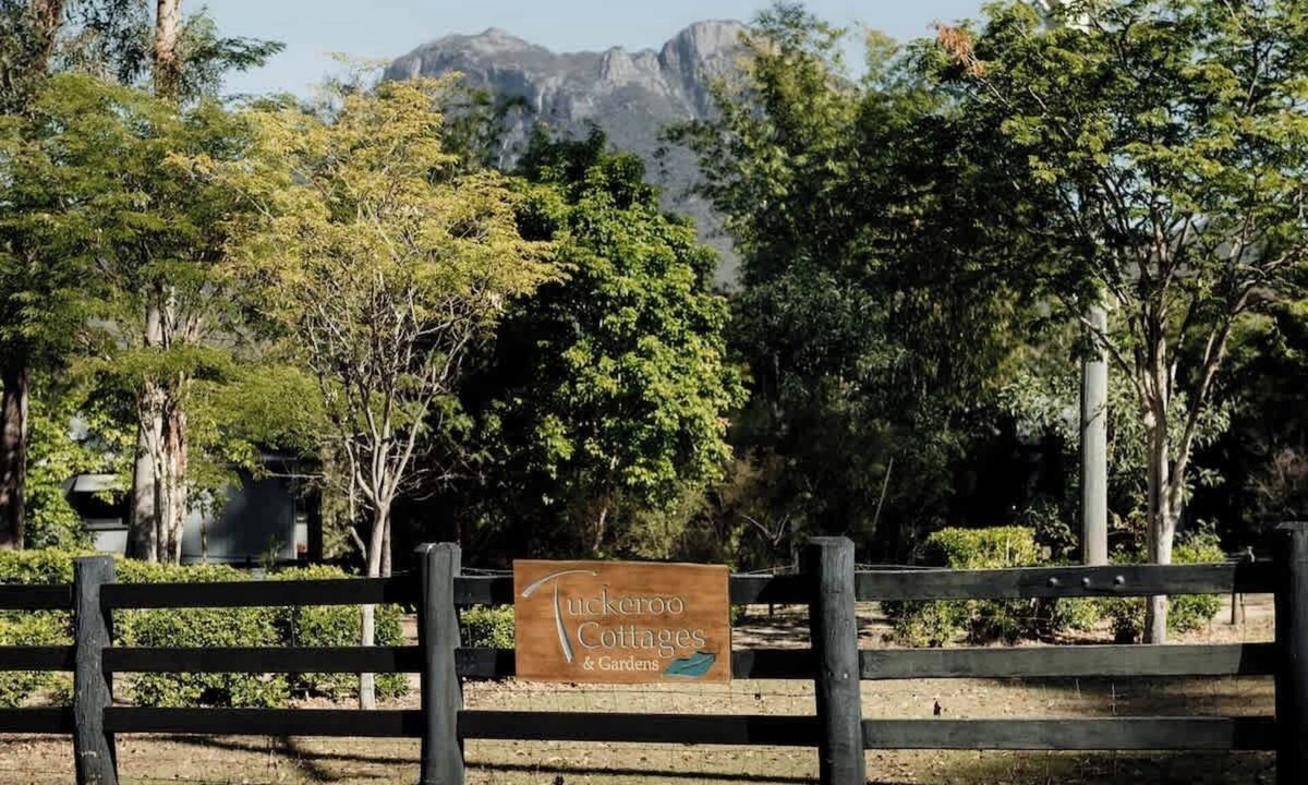 Rathdowney House | Tuckeroo House and Gardens