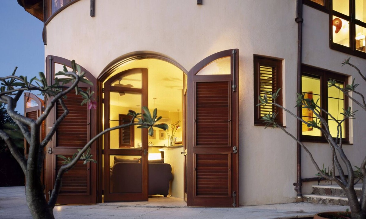 Spanish Town Villa | Ultimate Seclusion!