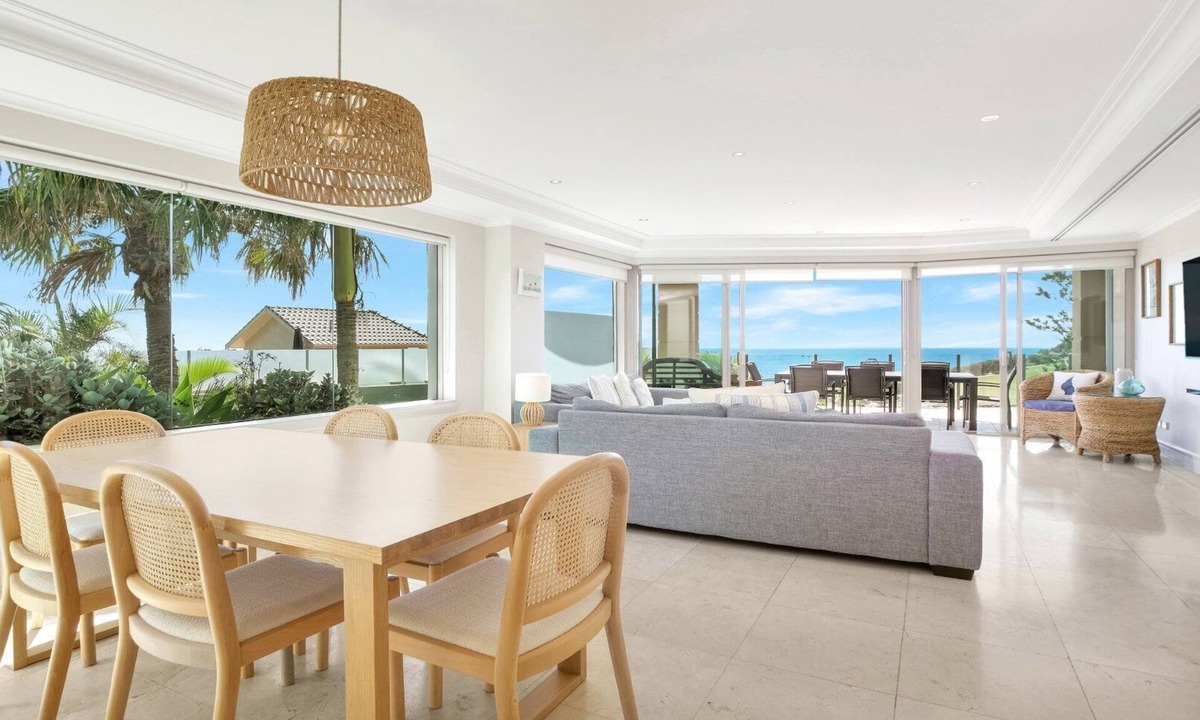 Terrigal House | Unit 24 - 3 Bed Ocean View