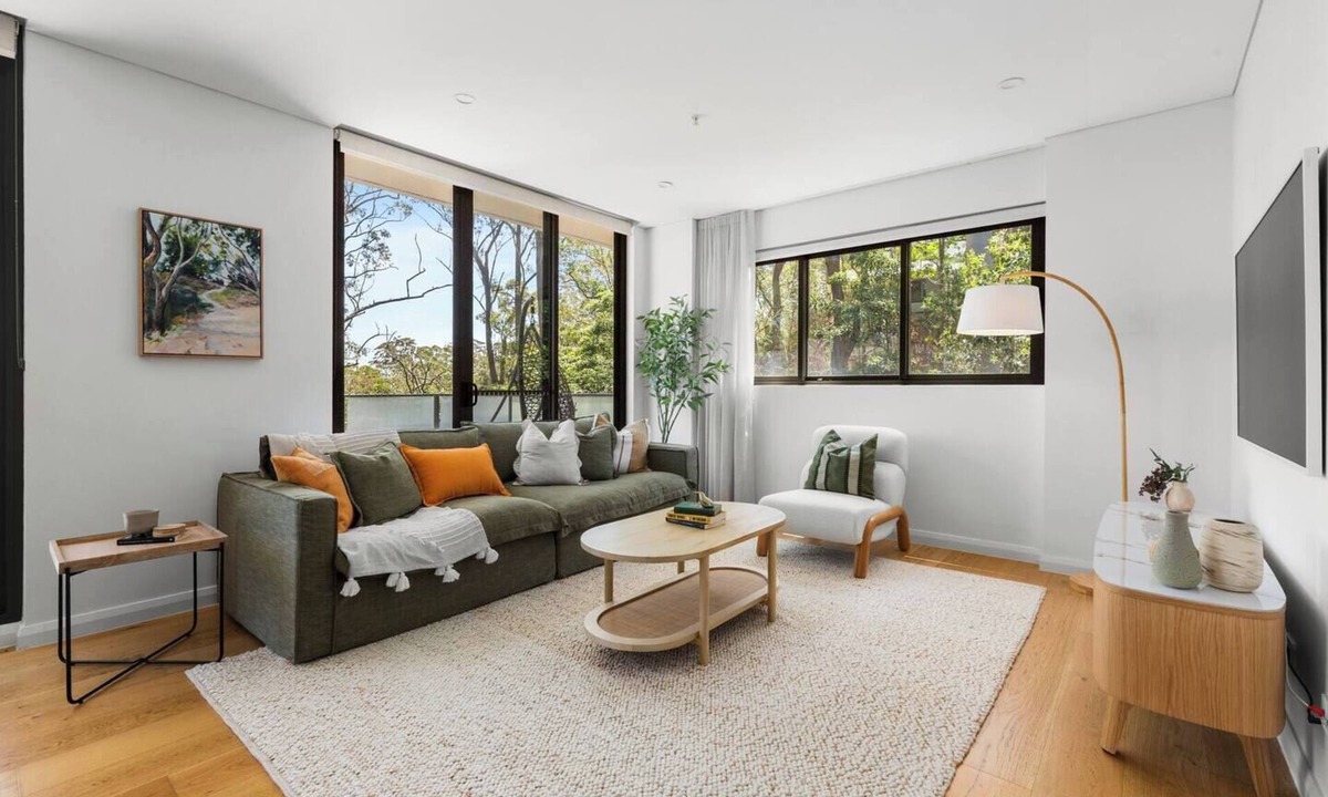 Turramurra Apartment | Upper North Shore Haven A Tranquil Treetop Escape