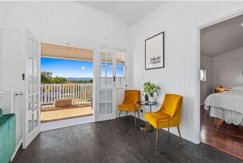 Newtown House | Urban Getaway Top Floor 4BR 4BA, AC, Sauna, Ipswich