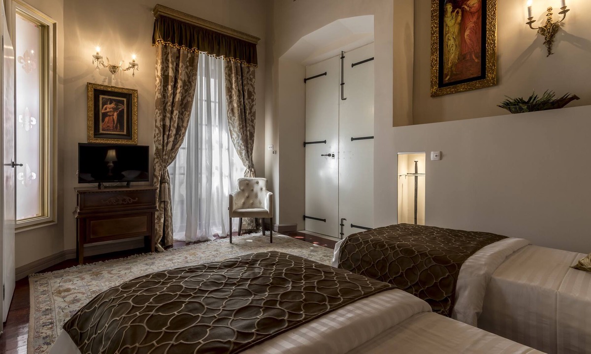 Old Town Hotel | Villa Nepos Hotel