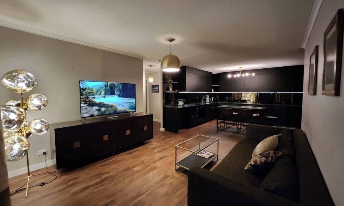 South Brisbane Apartment | Walking distance to city, southbank, Suncorp stadium!