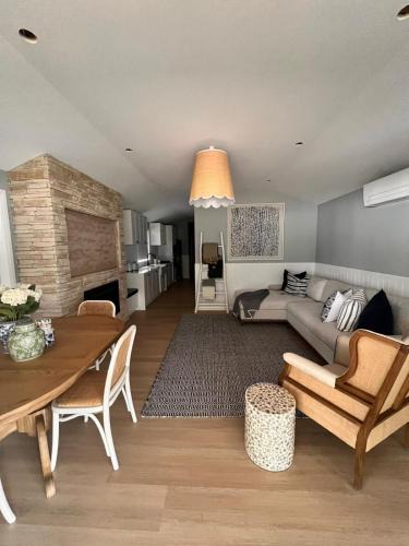 Wisemans Ferry Ski Chalet | Wisemans Ferry Cabin