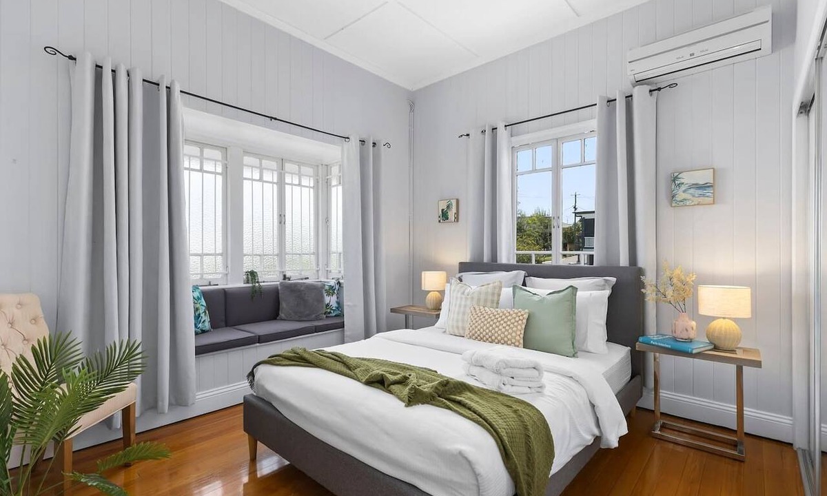 Norman Park House | WowBridgeViews. Quiet Near CBD/BusTrain/Verandah