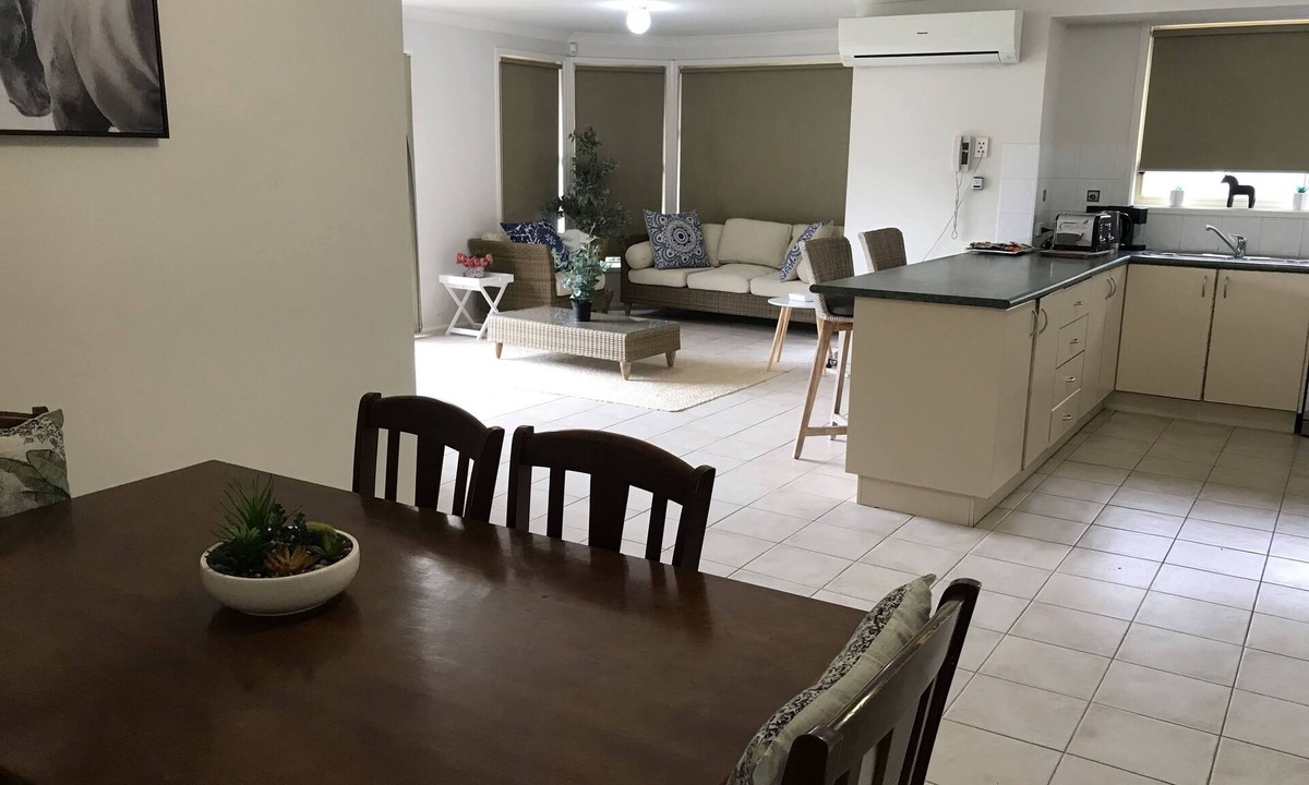 Kingswood House | YEELANNA HIDEAWAY