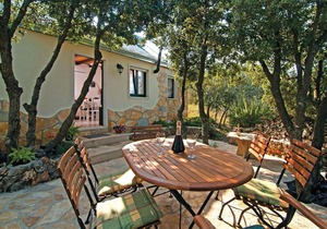 2 bedroom accommodation in Pucisca in Pucisca