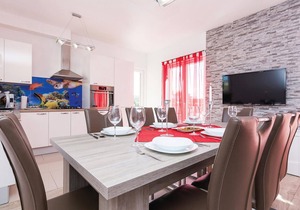 4 bedroom accommodation in Debeljak in Debeljak