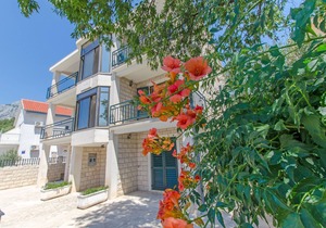 Apartments Spomenka (53251-A2) - Orebic