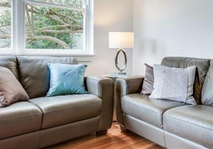 Art Deco 2-Bed Close to City and Harbour