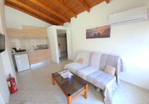 G-George Apartments by the Sea and Airport