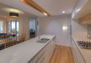 Maggies Beachfront Apt. 4