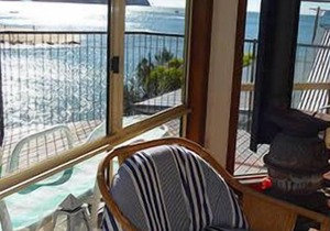 Patonga Beach Bach