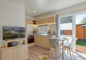 Welcome to this modern vacation home with panoramic views of the lake! in Wemding