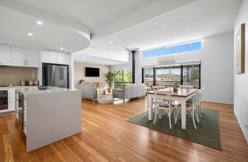 Yaroomba Resort | 153 Centenary Heights Road