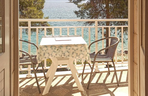 Lumbarda Apartment | 2 bedroom amazing apartment in Lumbarda