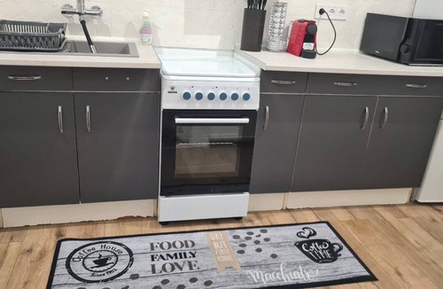 Ujlipotvaros Apartment | 2-bedroom & livingroom apartment in fantastic Budapest with AC