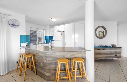 Buddina Apartment | 3 Bedroom Oceanview at The Surfside Resort