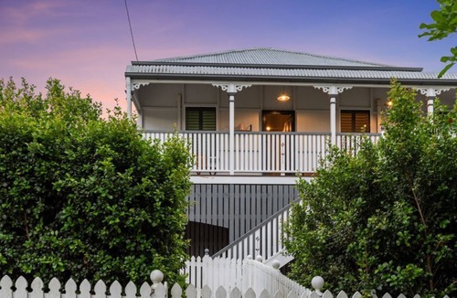 North Booval House | 3 Bedroom Queensland House in Ipswich