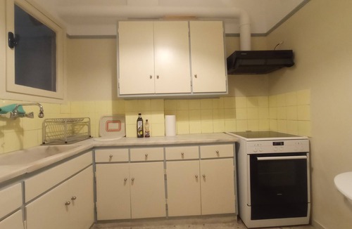 Plaka Apartment | 3-Generations Athenian home at the foot of the Acropolis hill in Athen"s center
