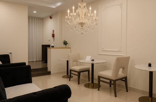 Da Kao Apartment | 30m2 Deluxe Queen Room with Balcony