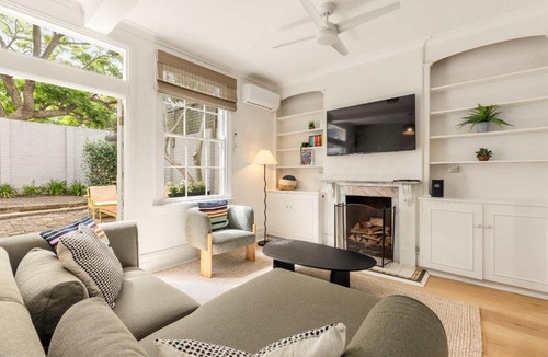 Woollahra Apartment | 3BR Woollahra Family Stay with Parking