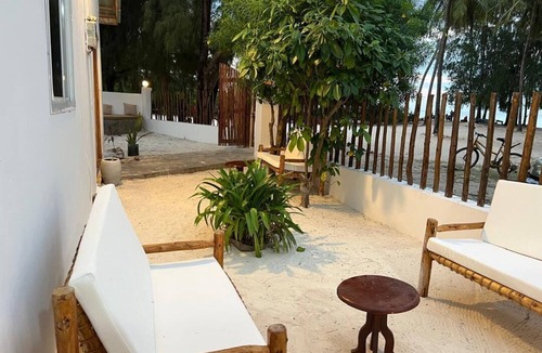 Paje Villa | 5 BED Beach front Villa Paje