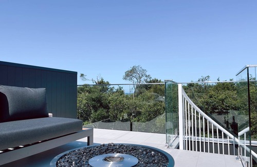 Marcoola House | A Must Stay - Beachfront 5 Star Luxe Home + Pool