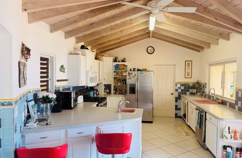 Havers Villa | A Newly Renovated Luxury 4 Bed Villa