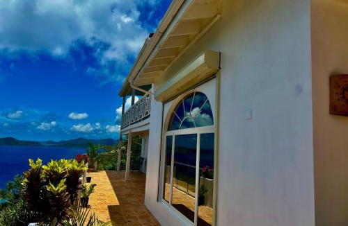 Havers Villa | A Newly Renovated Luxury 4 Bed Villa