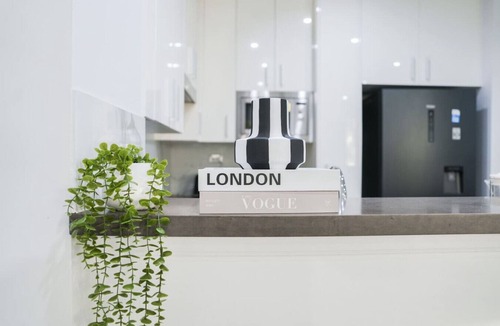 Ultimo Apartment | A Quiet Urban Retreat in City