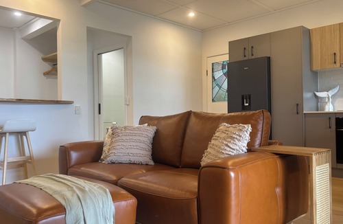 Sunshine Beach Apartment | A Ray Of Sunshine - Self contained Unit